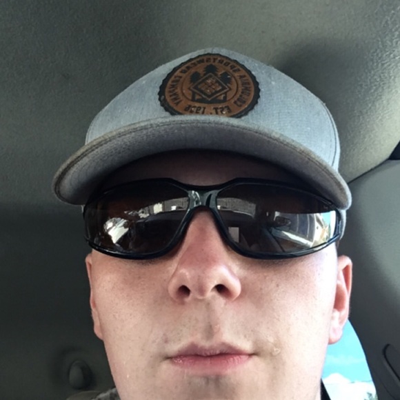 Meet your Posher, Kobe - Picture 1 of 1